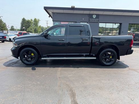 Used 2015 RAM 1500 Express AWD/4WD image 3