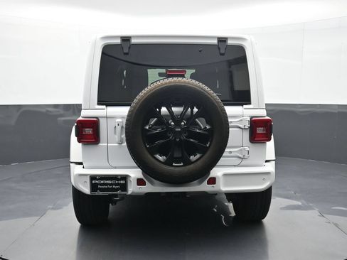 Used 2021 Jeep Wrangler Unlimited Sahara AWD/4WD image 20