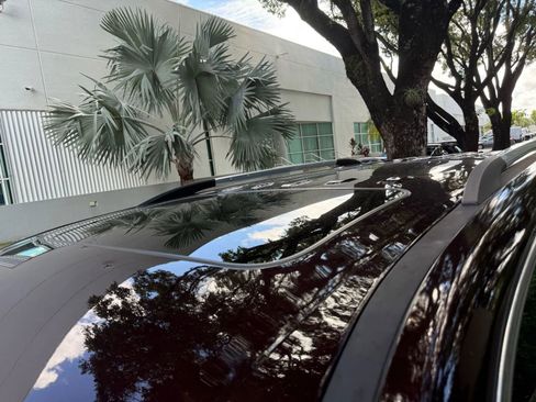 Used 2022 Chevrolet Traverse High Country image 32