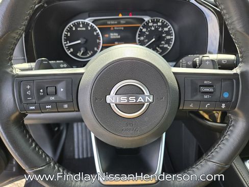 Used 2024 Nissan Pathfinder SV image 29