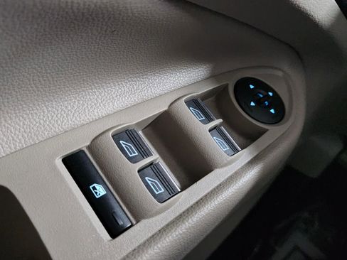 Used 2017 Ford Escape Titanium image 45