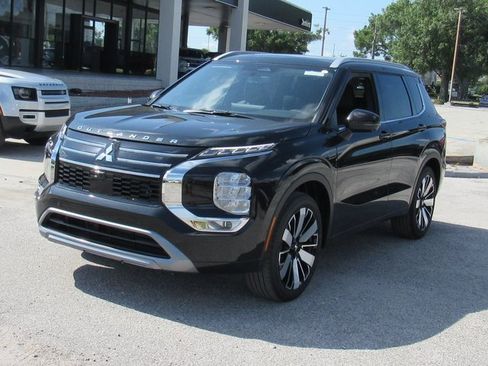 New 2025 Mitsubishi Outlander SEL image 6