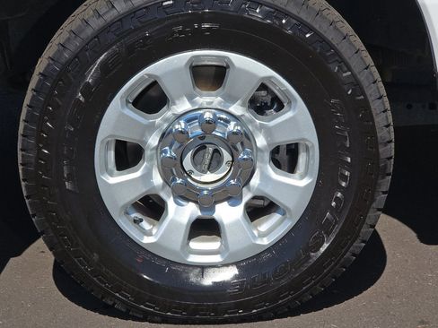 Used 2023 Ford F350 XLT w/ FX4 Off-Road Package AWD/4WD image 29