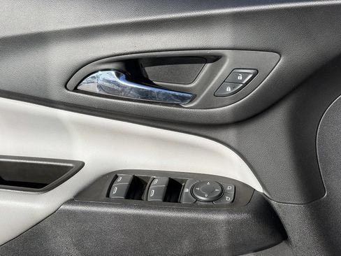 Certified 2024 Chevrolet Equinox LS FWD image 23