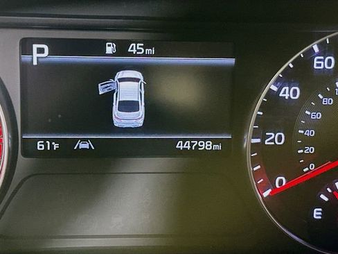 Used 2023 Kia Forte GT-Line w/ GT-Line Premium Package FWD image 8