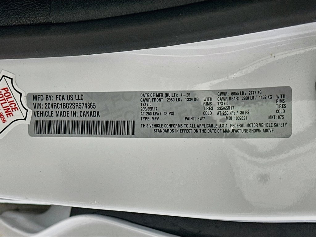 Used 2025 Chrysler Pacifica Select FWD image 35