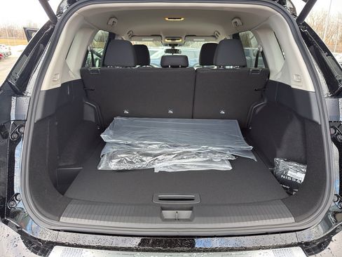 New 2026 Nissan Rogue SV AWD/4WD image 34