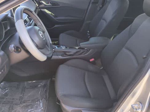 Used 2016 MAZDA MAZDA3 i Sport image 15