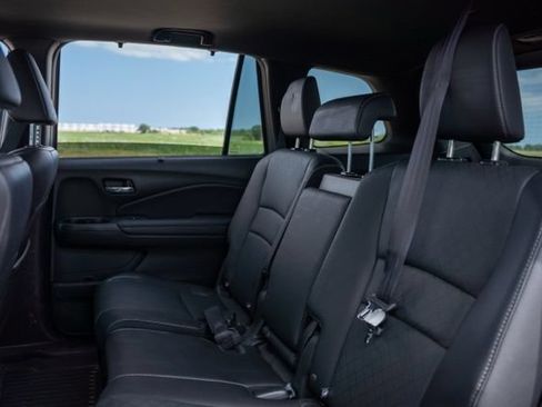 Used 2021 Honda Passport EX-L image 15