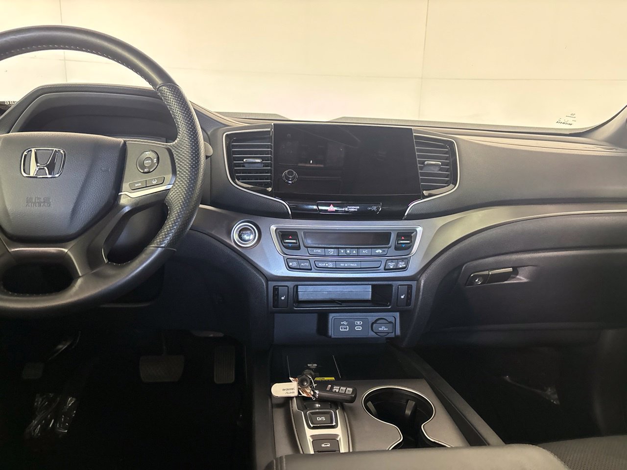 Used 2025 Honda Passport EX-L image 26