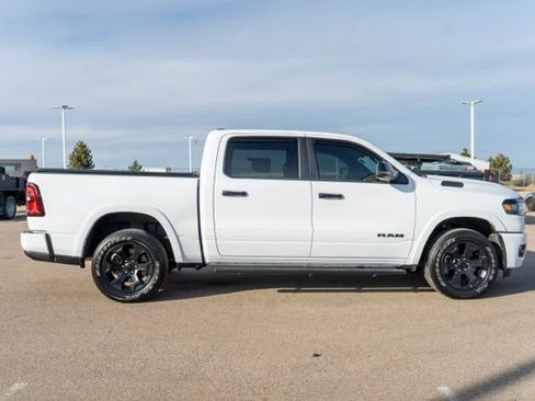 Used 2025 RAM 1500 Big Horn AWD/4WD image 9