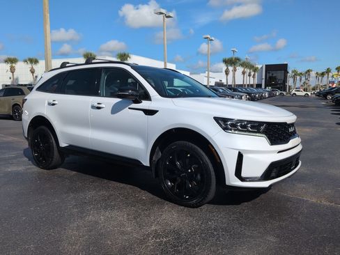Used 2022 Kia Sorento SX AWD/4WD image 2