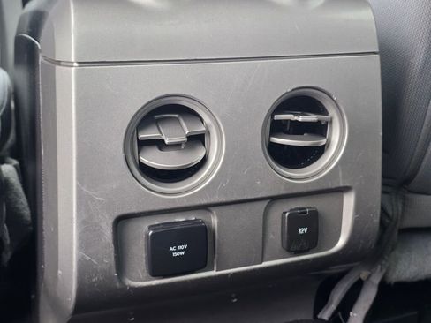 Used 2011 Ford F150 XLT w/ XLT Convenience Pkg image 19