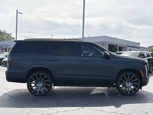 Used 2025 Cadillac Escalade Sport RWD image 8