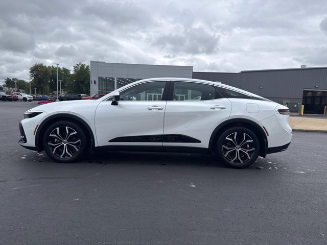 Certified 2024 Toyota Crown AWD/4WD image 4