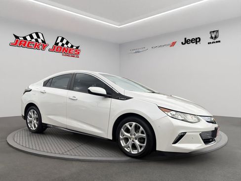 Used 2018 Chevrolet Volt Premier w/ Driver Confidence Package image 13