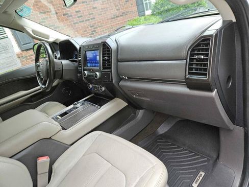Used 2020 Ford Expedition Limited RWD image 40