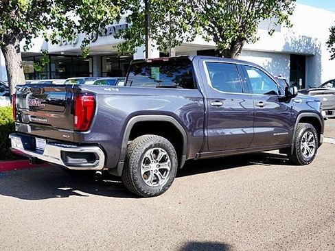 Used 2025 GMC Sierra 1500 SLT AWD/4WD image 4
