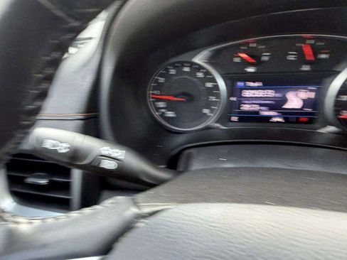 Used 2020 GMC Terrain SLE image 21