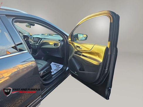 Used 2022 Chevrolet Equinox Premier AWD/4WD image 11