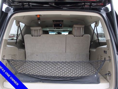 Used 2017 Chevrolet Suburban Premier image 11