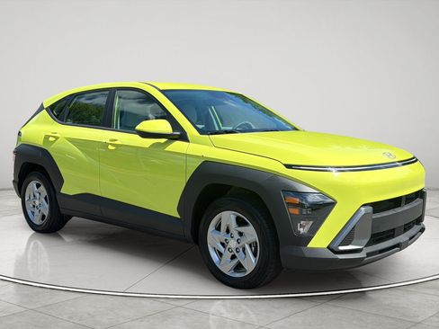 Used 2024 Hyundai Kona SE FWD image 7