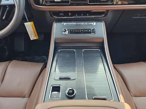 New 2026 Lincoln Aviator Reserve image 18