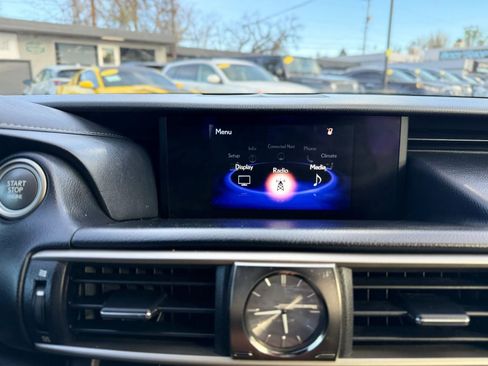Used 2017 Lexus IS 300 AWD w/ Premium Package image 34