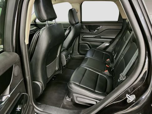 Used 2023 Lincoln Corsair AWD image 29
