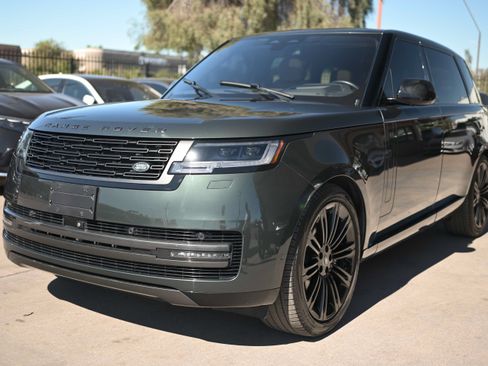 Used 2023 Land Rover Range Rover Long Wheelbase SE AWD/4WD image 8