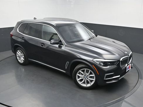 Used 2023 BMW X5 xDrive40i w/ Premium Package AWD/4WD image 36