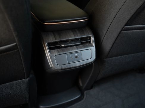Used 2024 Nissan Ariya FWD image 55