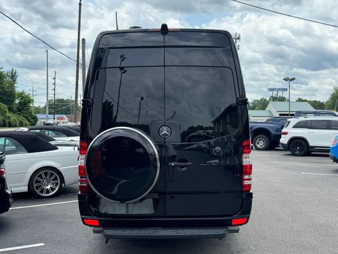 Used 2015 Mercedes-Benz Sprinter 2500 image 6