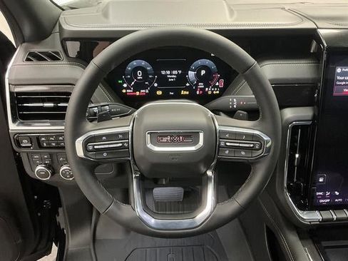 New 2026 GMC Yukon Elevation w/ LPO, Elevation Black Package AWD/4WD image 39