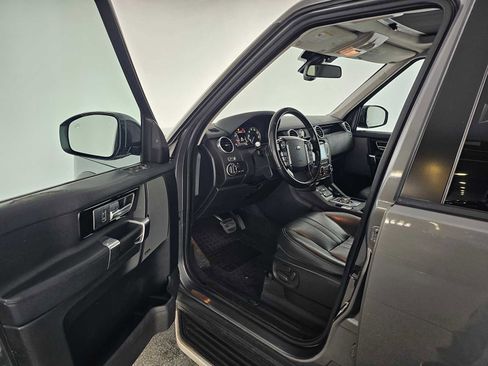 Used 2016 Land Rover LR4 HSE image 19