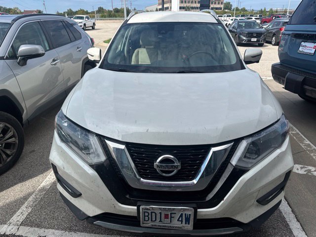 Used 2017 Nissan Rogue SL AWD/4WD image 2