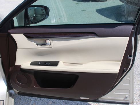 Used 2017 Lexus ES 350 FWD image 10
