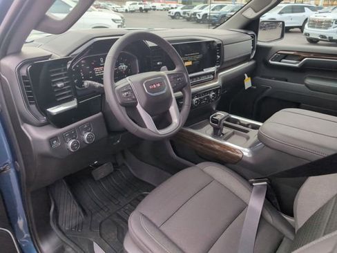 New 2026 GMC Sierra 1500 Elevation image 15