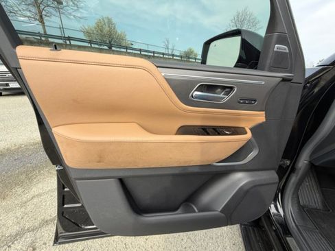 Certified 2025 INFINITI QX80 Luxe image 22