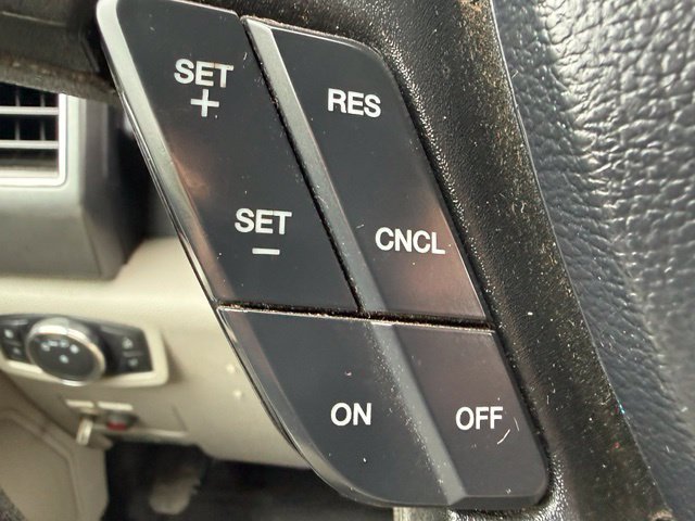 Used 2020 Ford F350 XLT w/ Camper Package AWD/4WD image 21