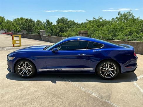 Used 2015 Ford Mustang Premium RWD image 3