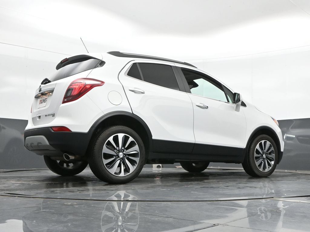 Used 2022 Buick Encore Preferred w/ Safety Package AWD/4WD image 41