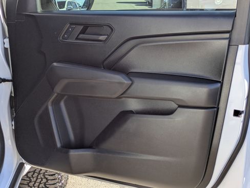 Used 2023 Chevrolet Colorado Trail Boss image 28