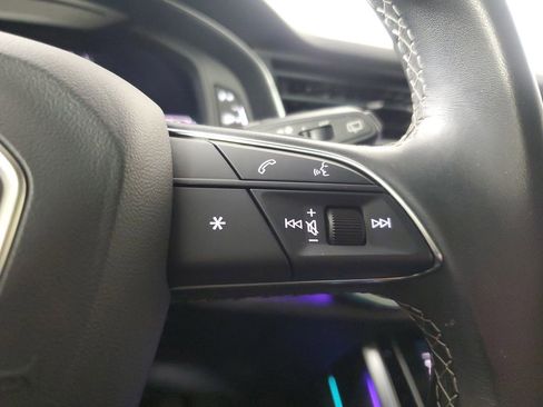 Used 2023 Audi Q8 Premium Plus image 26