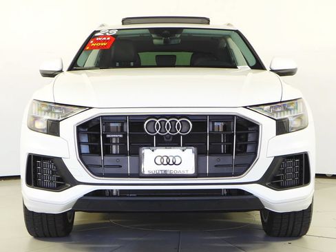 Used 2023 Audi Q8 Premium w/ Convenience Package AWD/4WD image 3