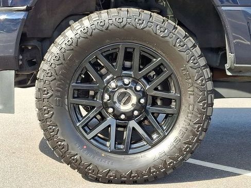 Used 2022 Ford F350 Lariat w/ Black Appearance Package AWD/4WD image 8