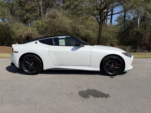 Used 2024 Nissan Z Performance w/ Floor Mat Package image 31