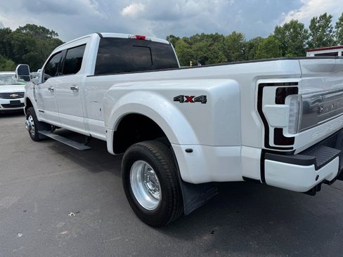 Used 2017 Ford F350 Platinum w/ Platinum Ultimate Package AWD/4WD image 10