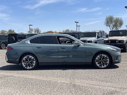 New 2025 BMW 530i image 5