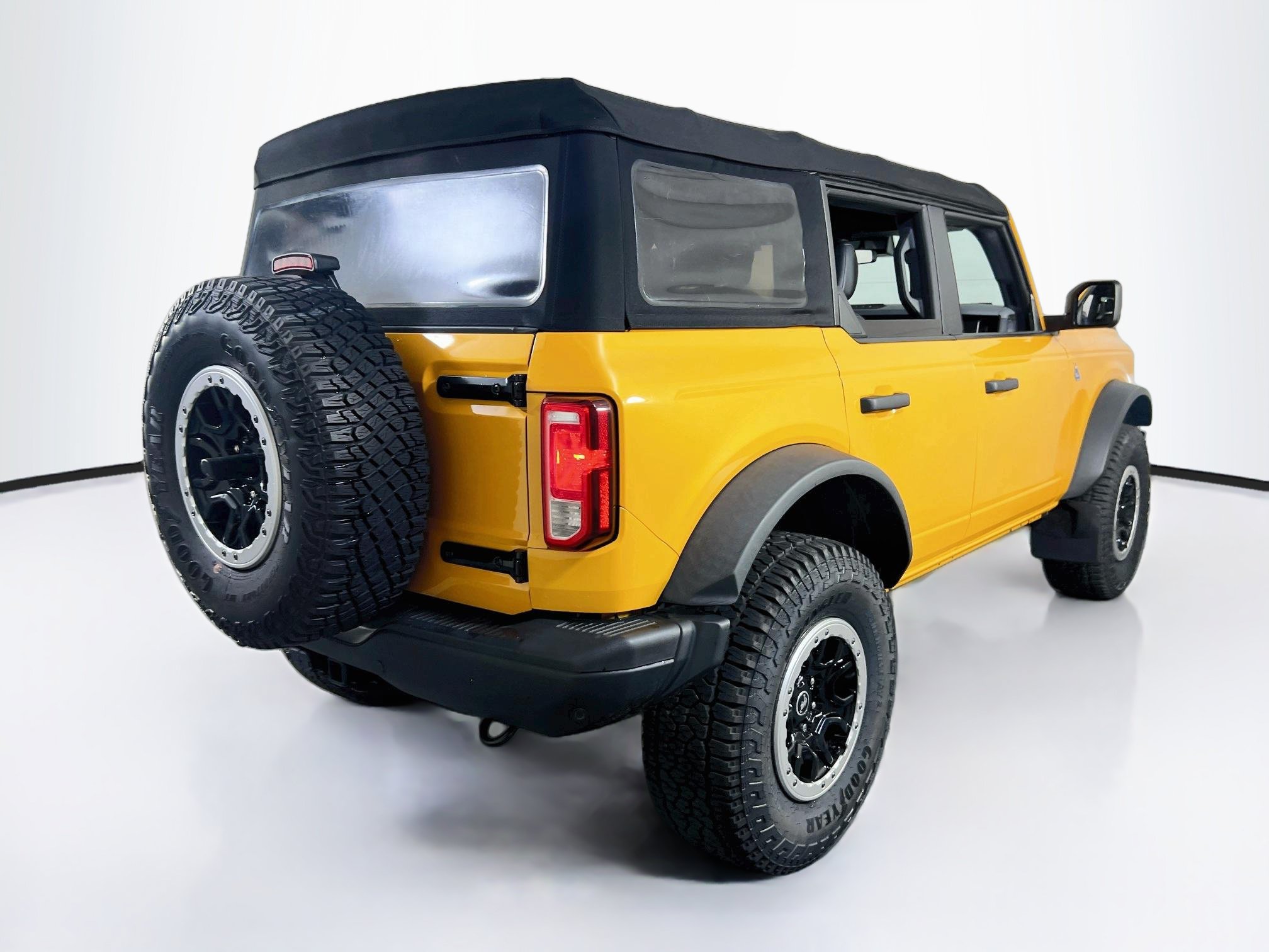 Used 2021 Ford Bronco Black Diamond w/ Sasquatch Package AWD/4WD image 5